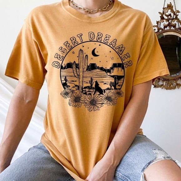 Whiskey Kiss Tops - SUNFLOWER DESERT DREAMER Handmade Graphic Tee